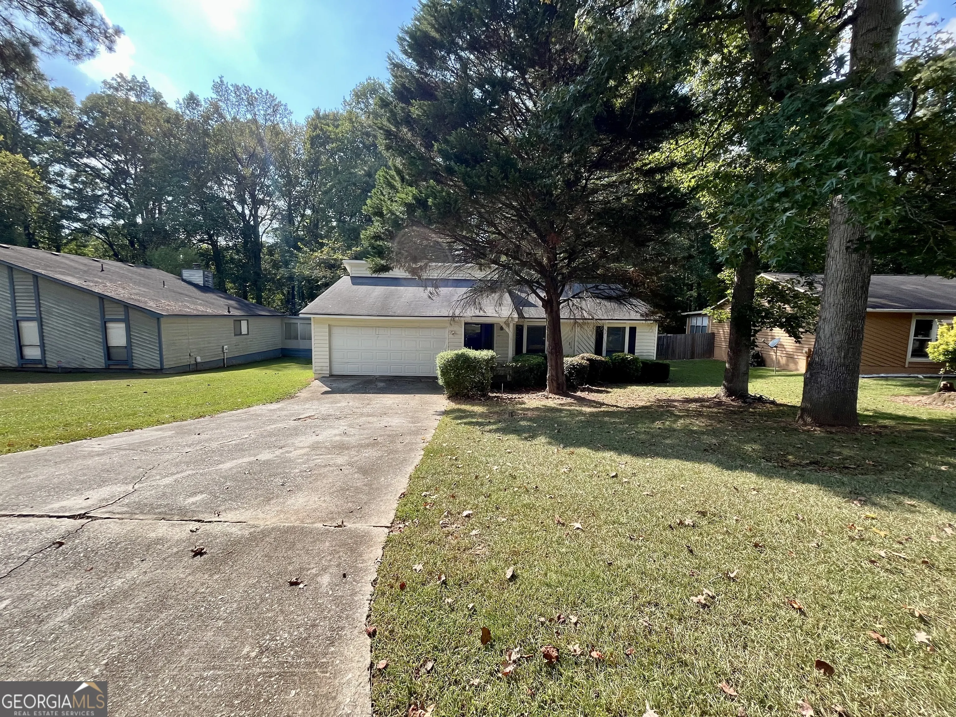8233 Creekline Court
