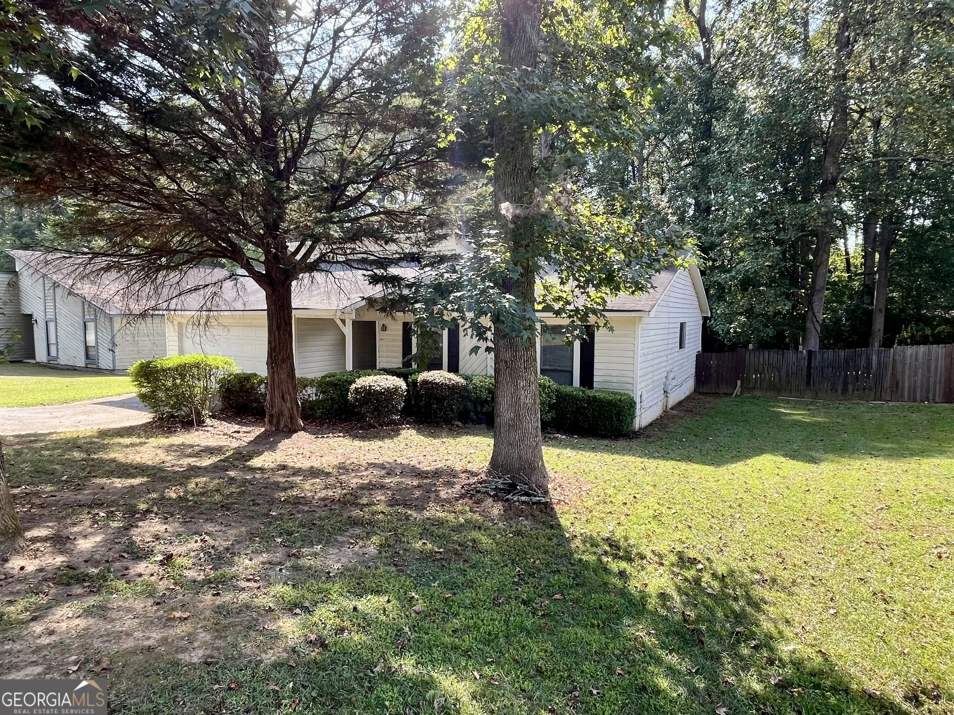8233 Creekline Court