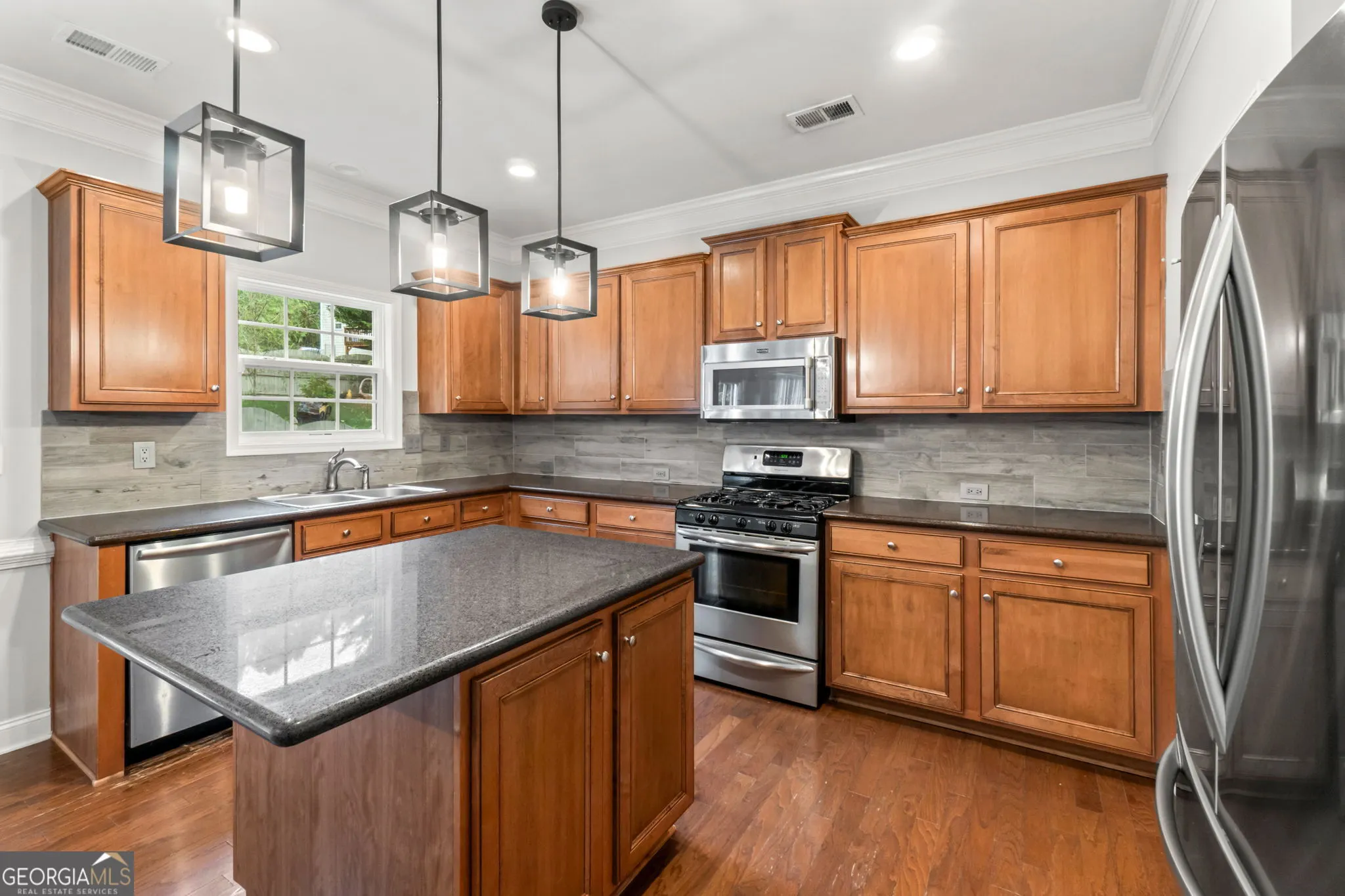6223 Sapphire Court