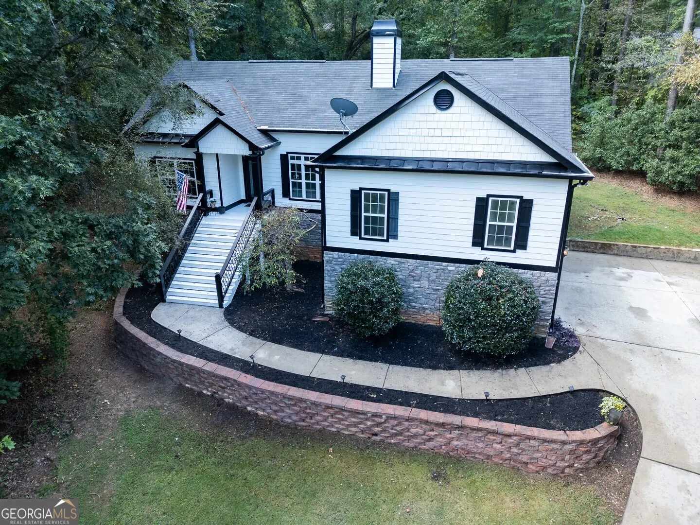 716 E Mourning Dove Court