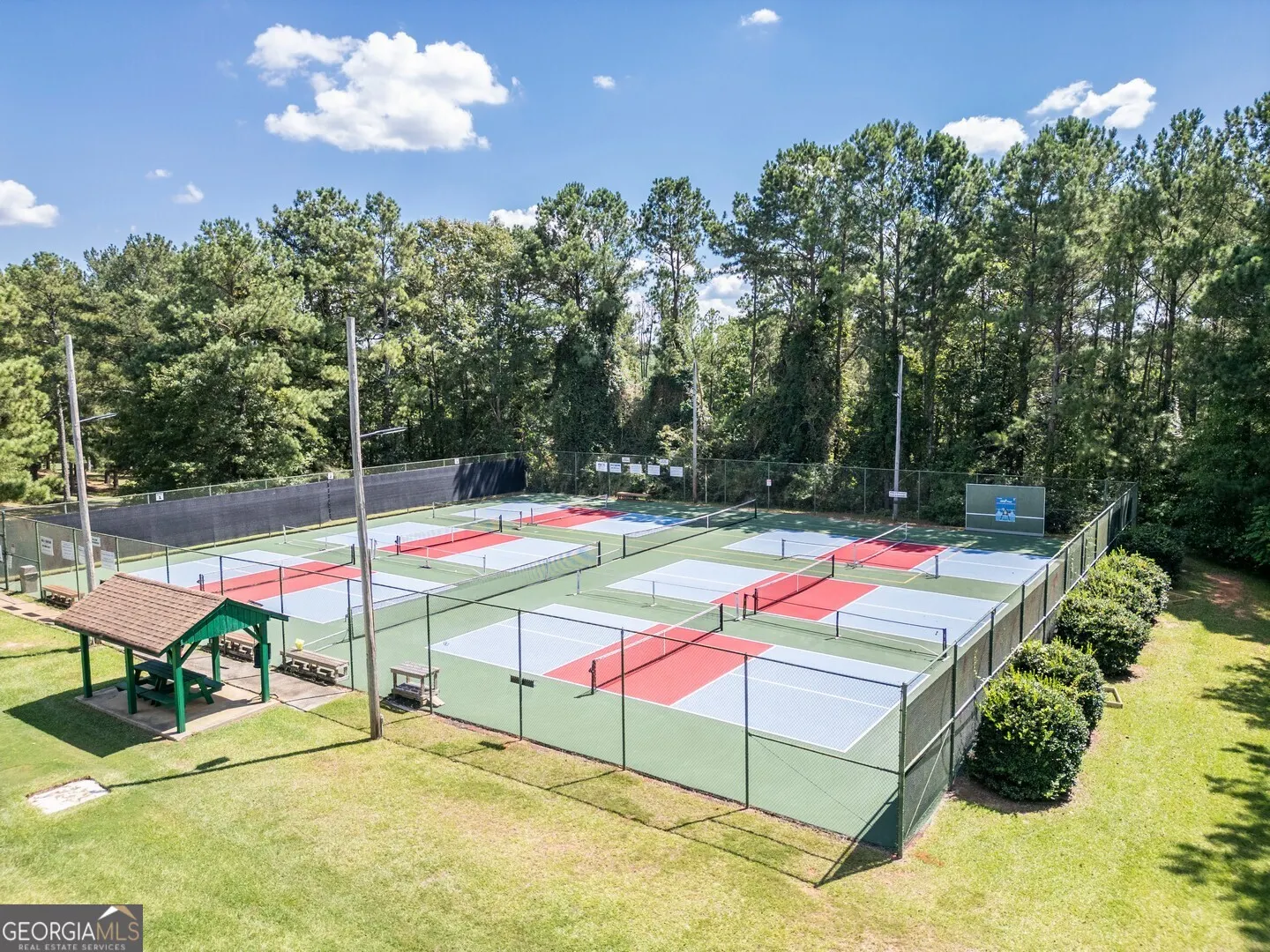 716 E Mourning Dove Court