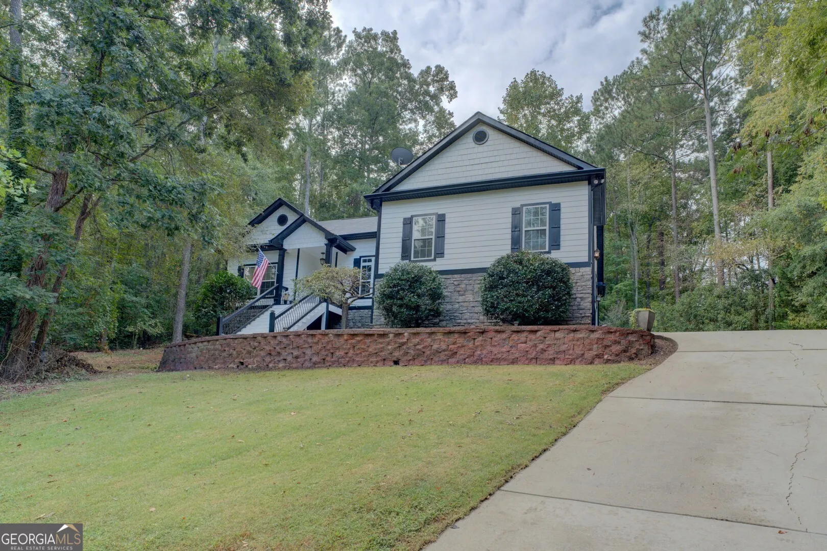716 E Mourning Dove Court
