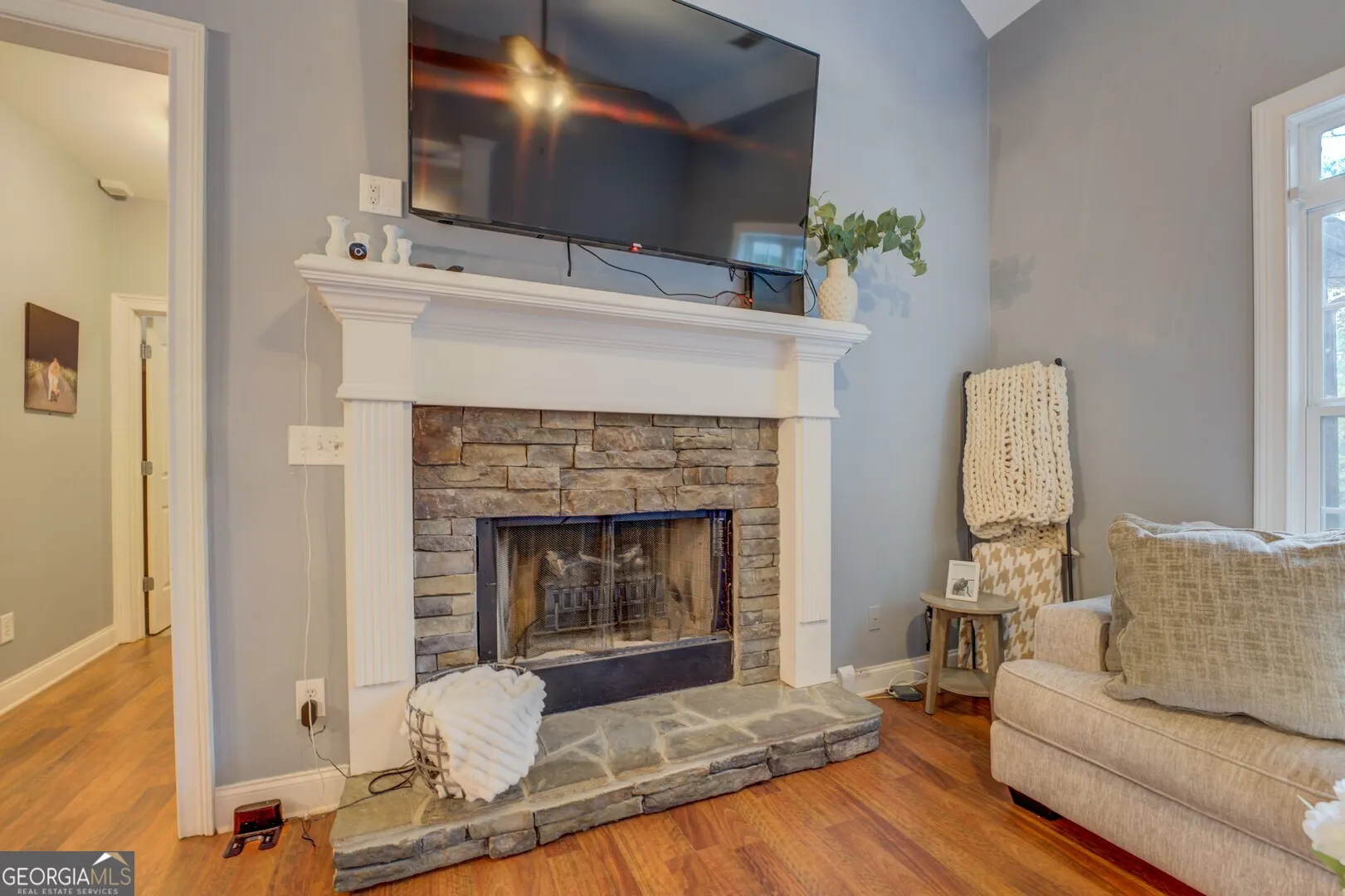 716 E Mourning Dove Court
