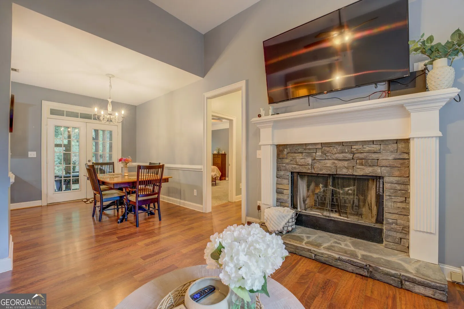 716 E Mourning Dove Court