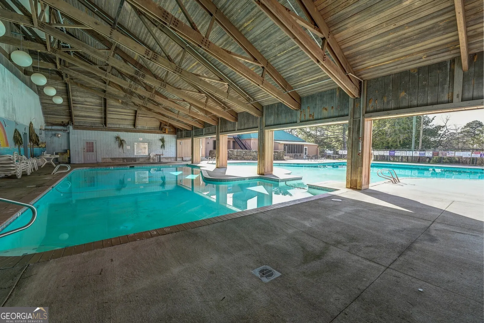 716 E Mourning Dove Court