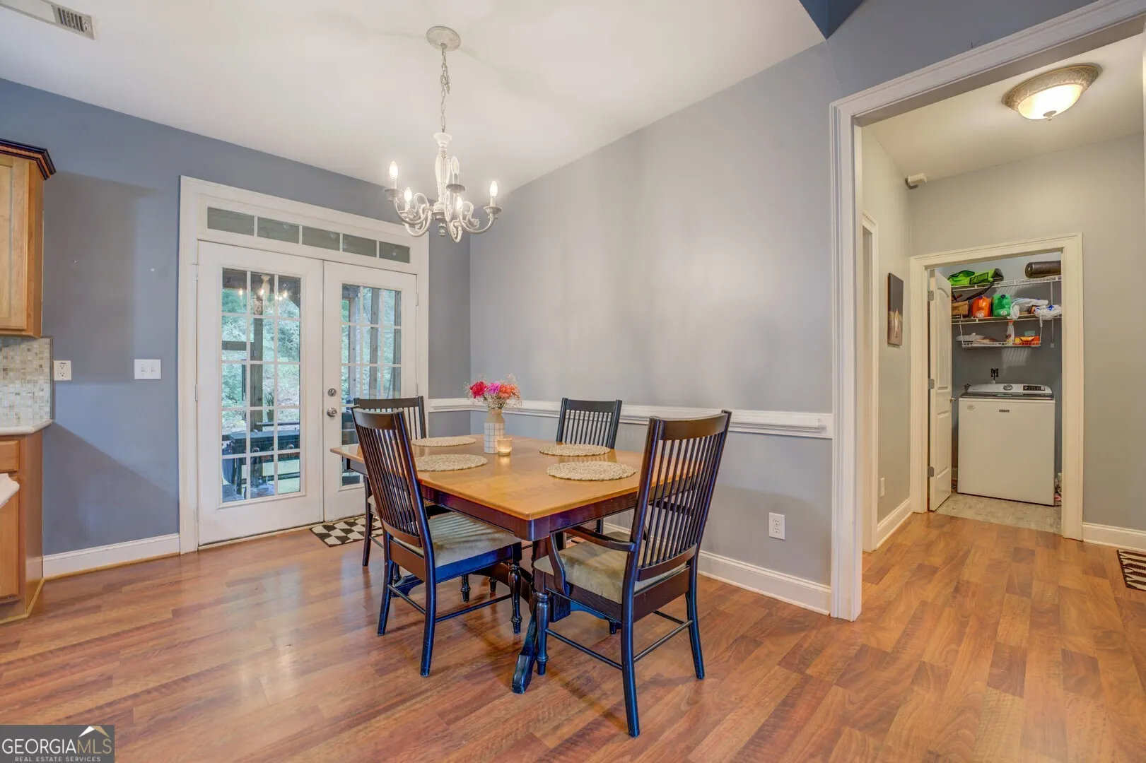 716 E Mourning Dove Court