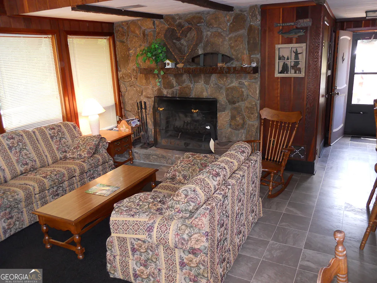 3 Berkshire Lane, #UNIT D5