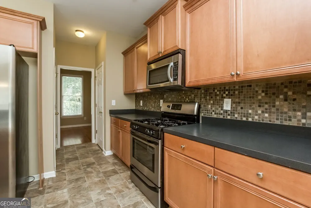 3046 Woodbridge Lane