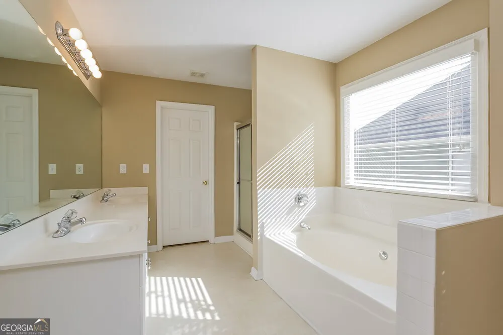 3046 Woodbridge Lane