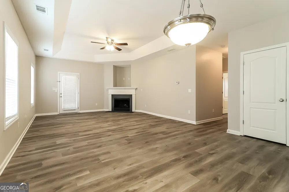 18 Westin Way