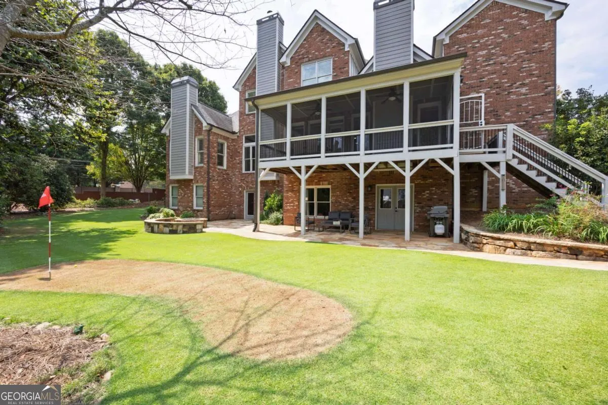 2260 Falkirk Pointe Drive