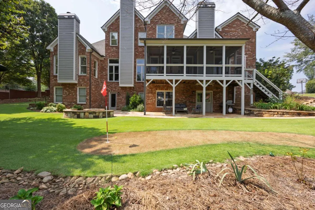 2260 Falkirk Pointe Drive