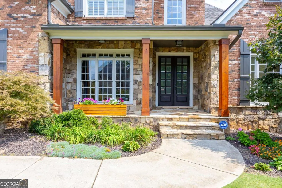2260 Falkirk Pointe Drive