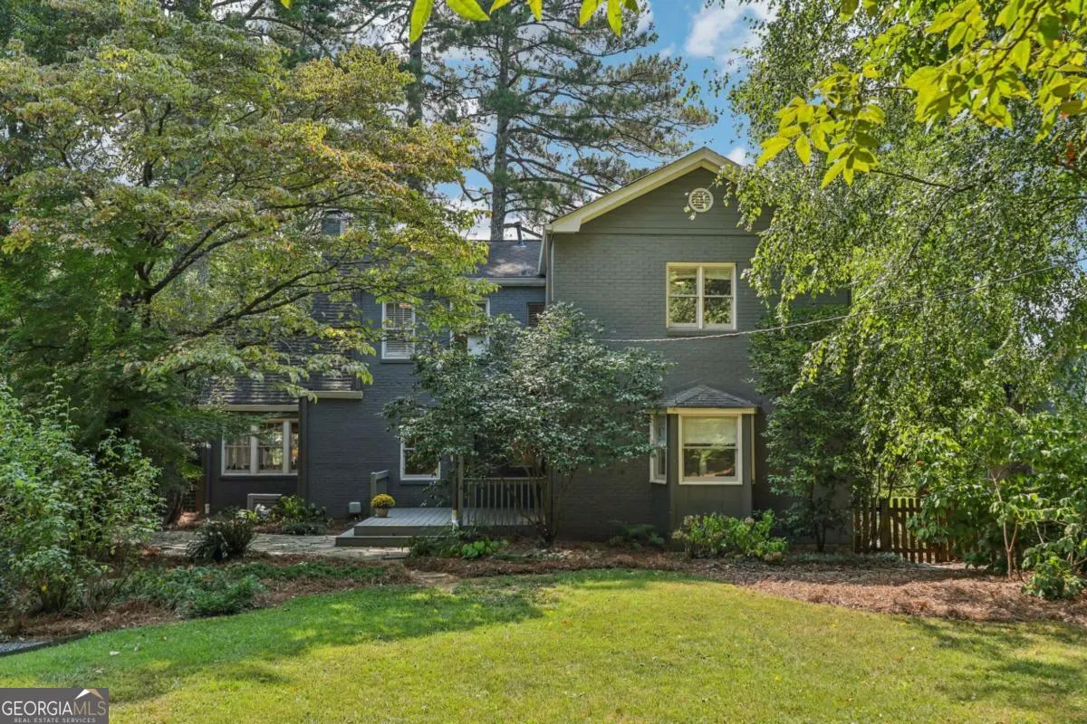 16 Kensington Road