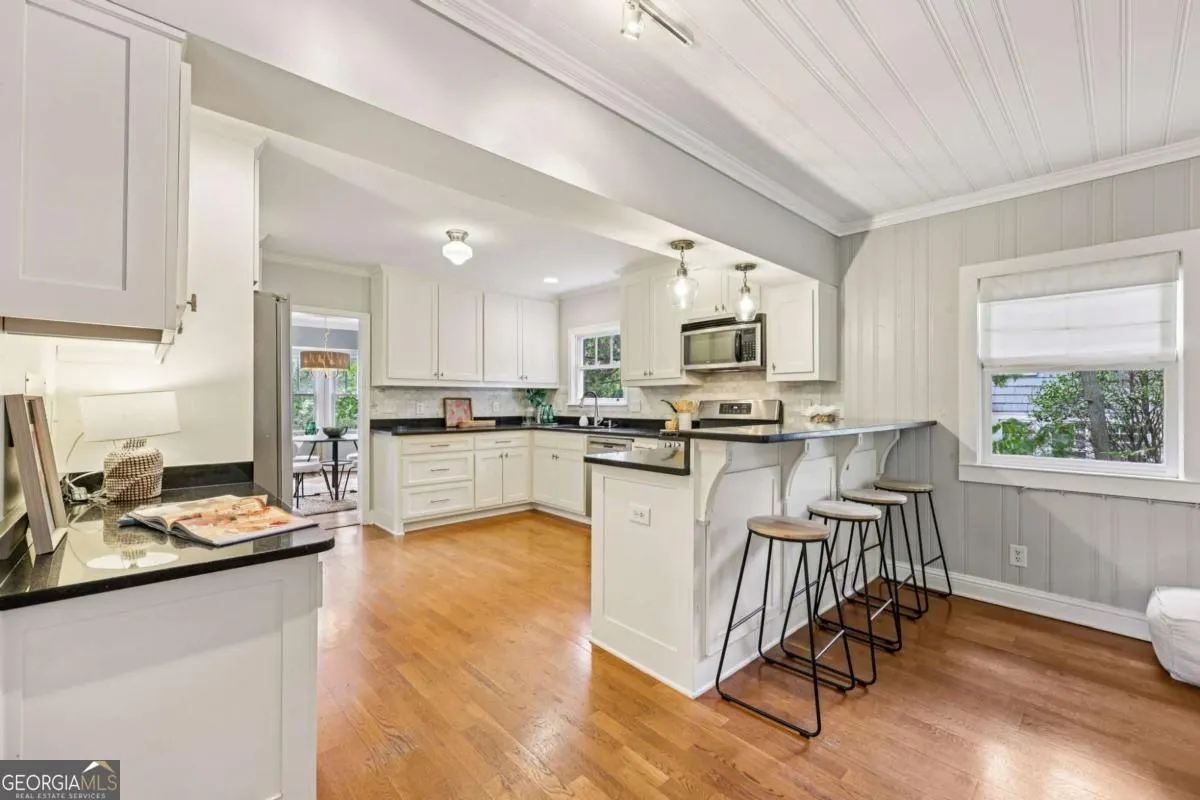16 Kensington Road