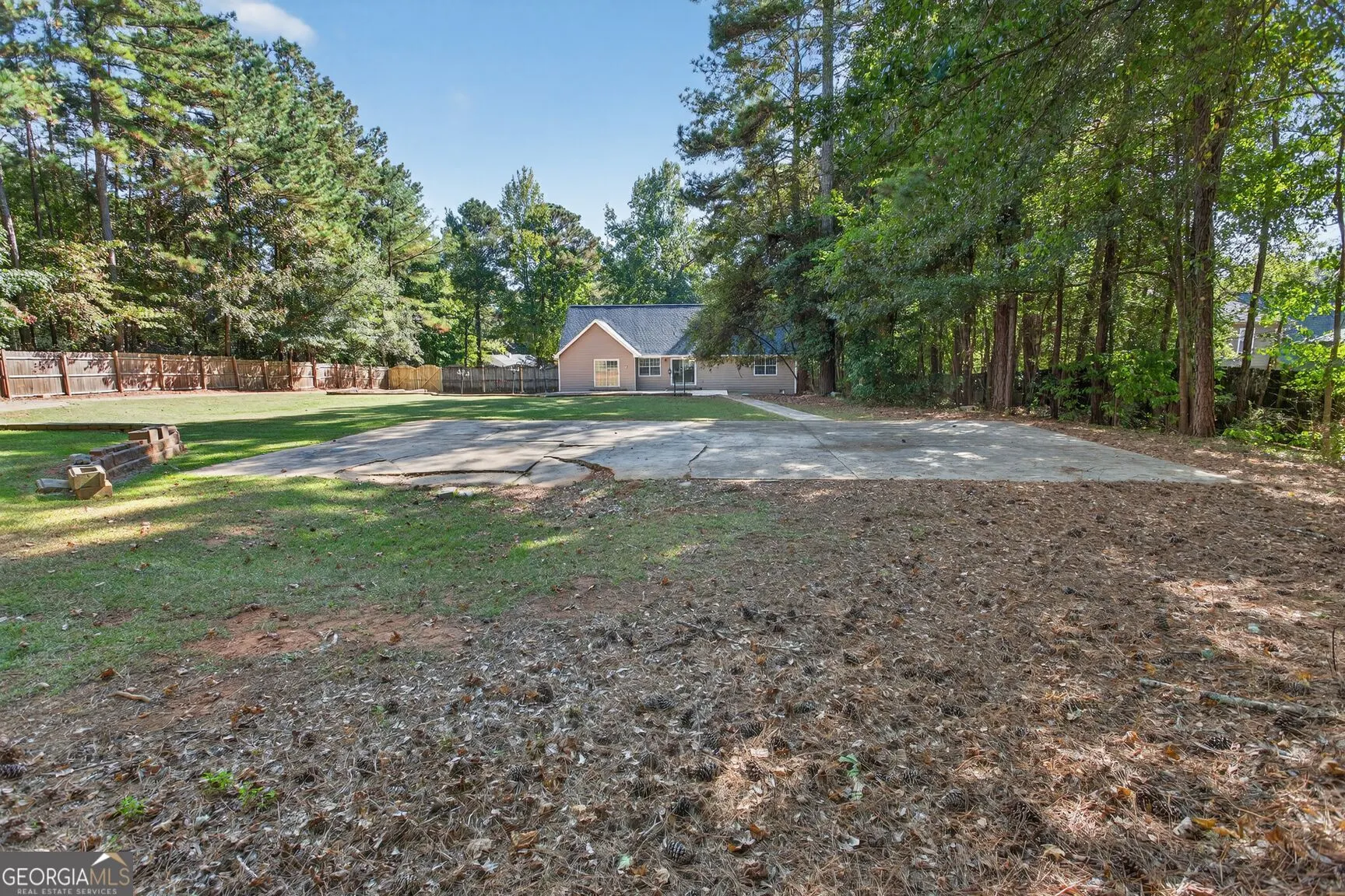210 Riveredge Way