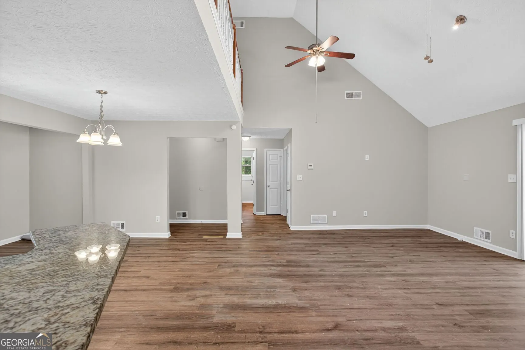 210 Riveredge Way