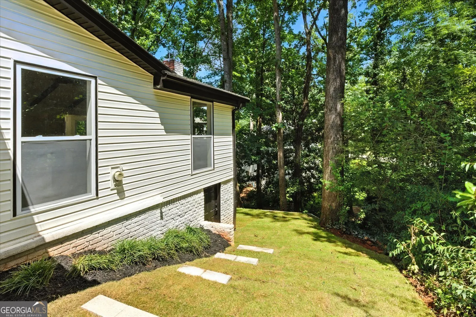 130 Bonnie Lane NE