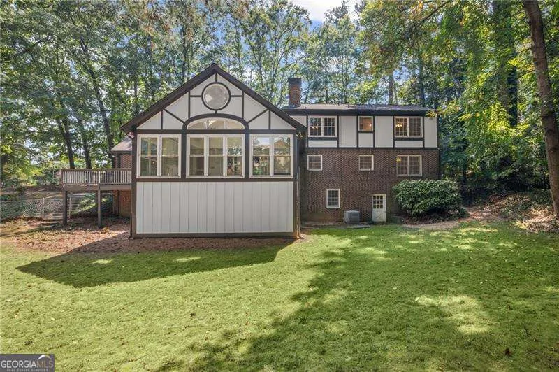 965 Heards Ferry Road