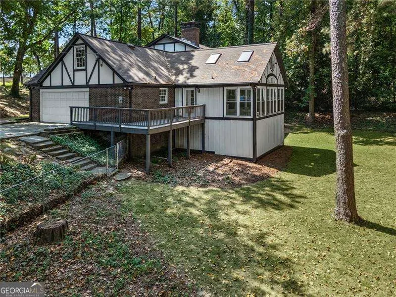 965 Heards Ferry Road
