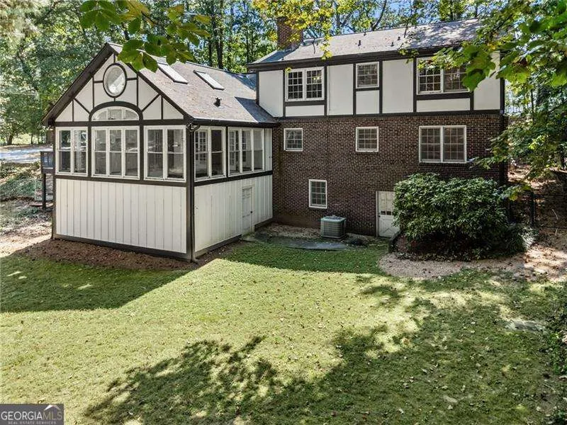 965 Heards Ferry Road