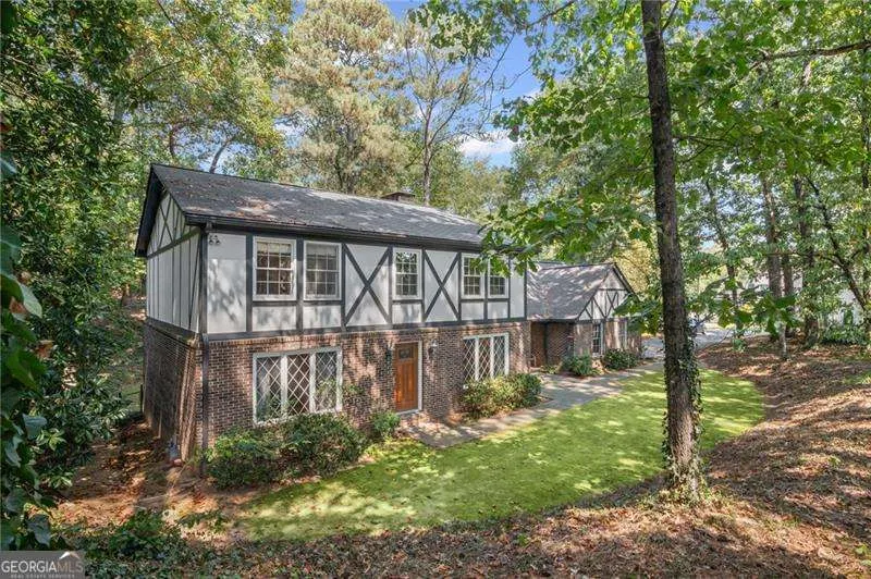965 Heards Ferry Road
