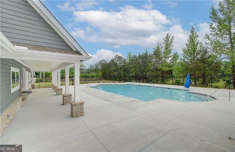 270 Arnewood Circle