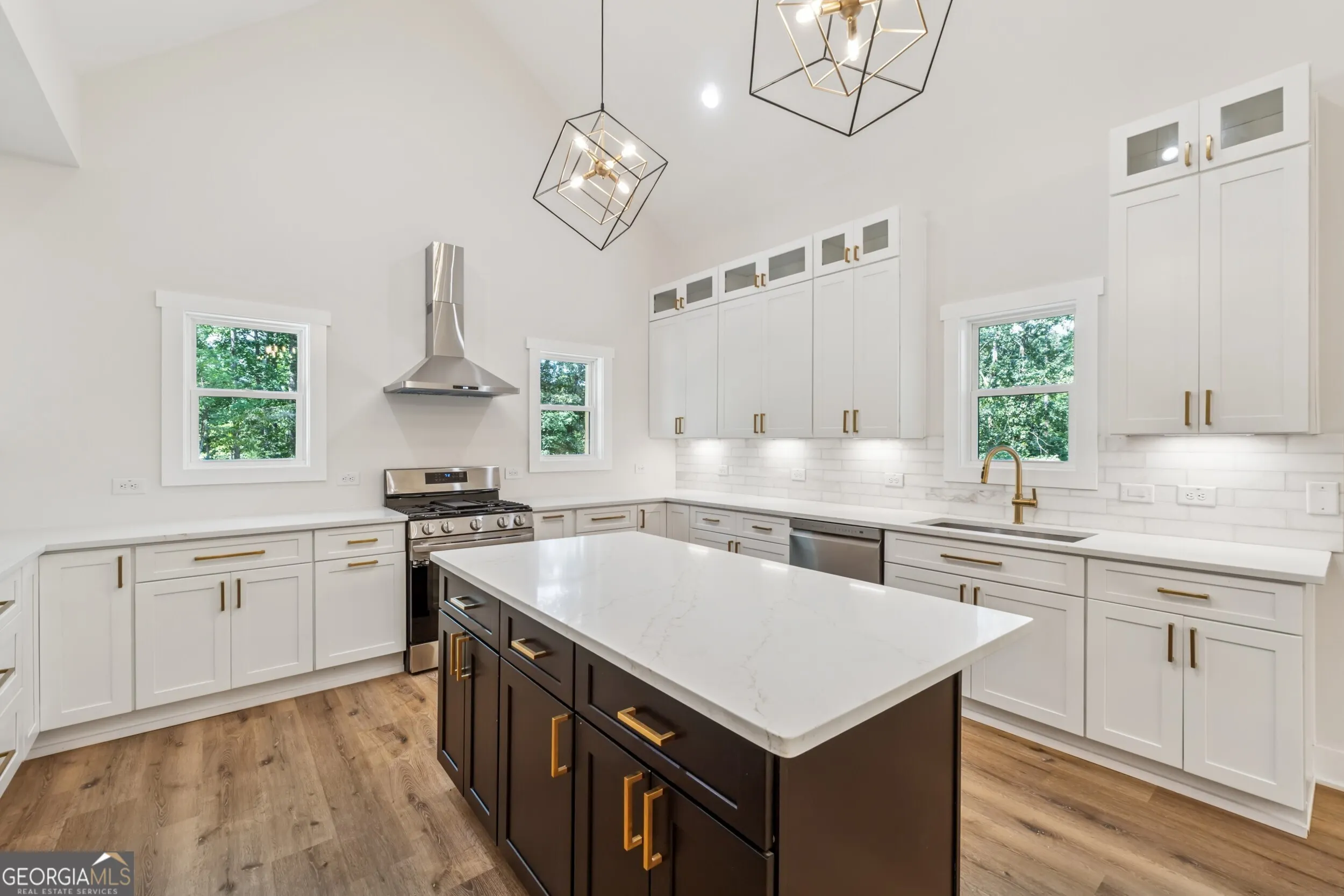 613 Ann Court, #5