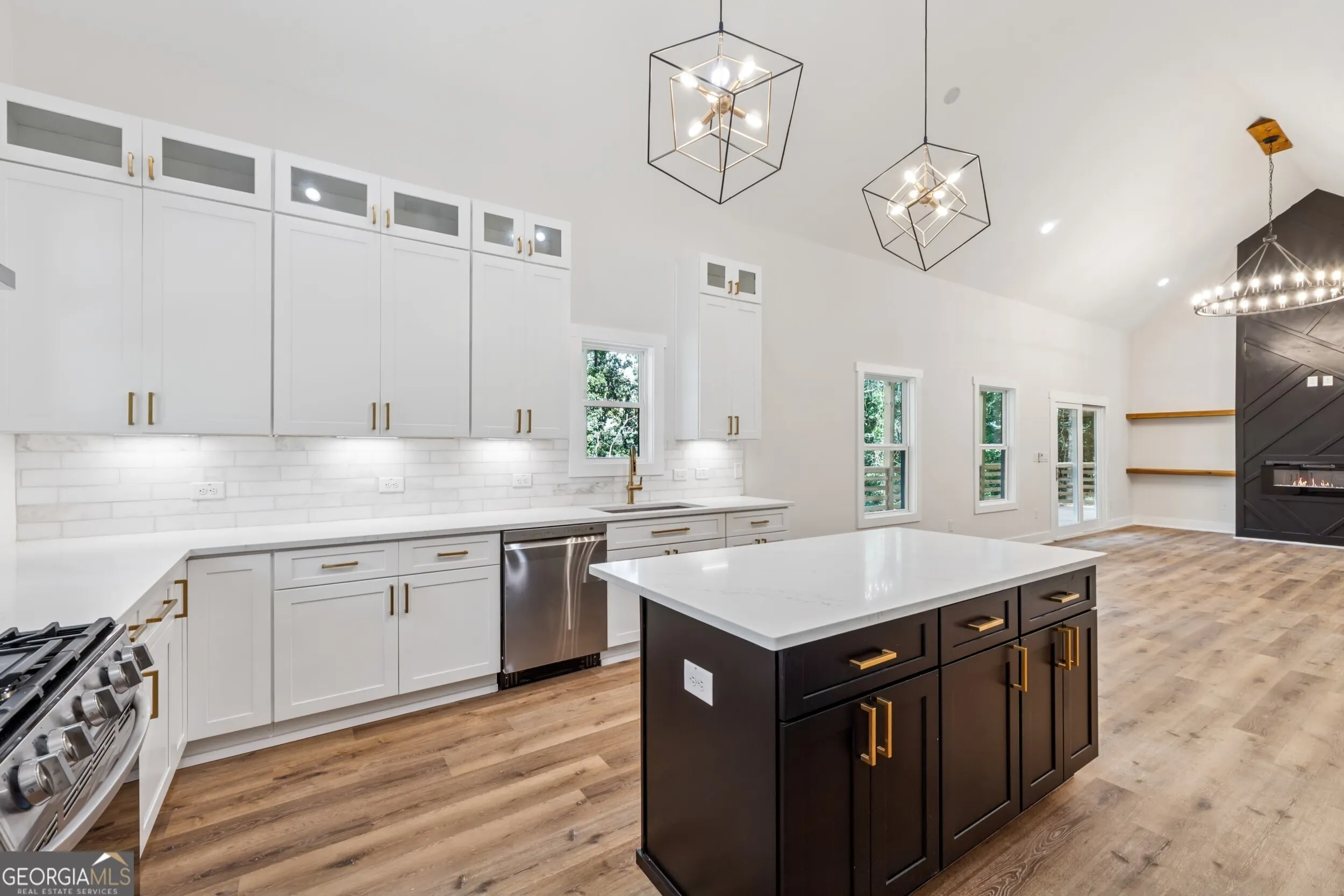 613 Ann Court, #5