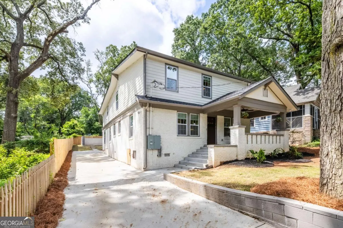 934 Burns Drive SW