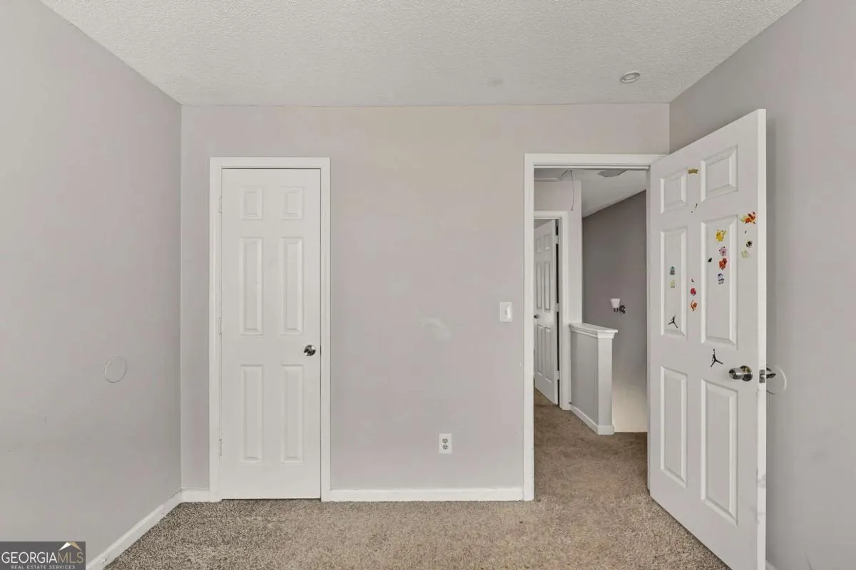 1651 ISLEWORTH Circle