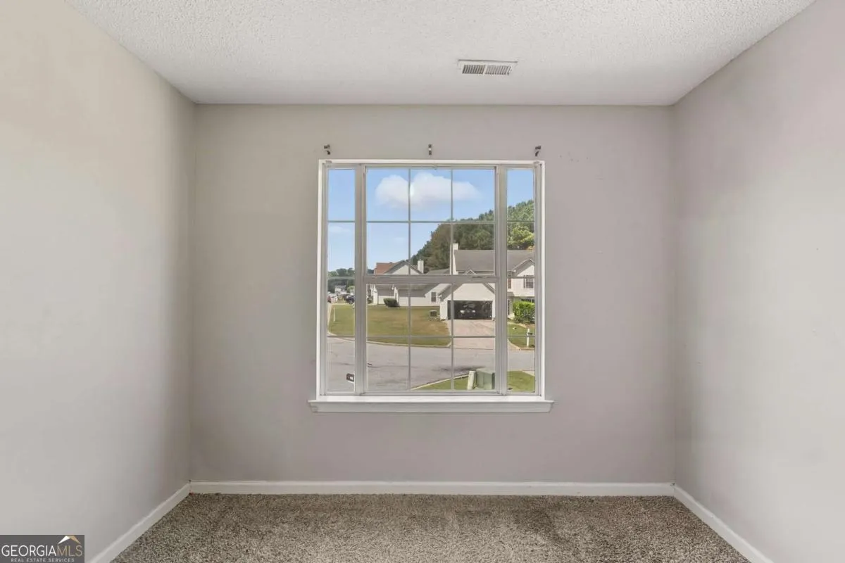 1651 ISLEWORTH Circle