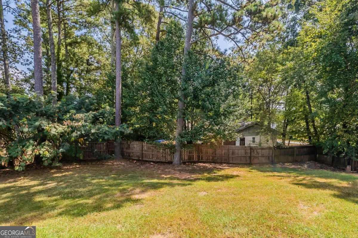 1651 ISLEWORTH Circle