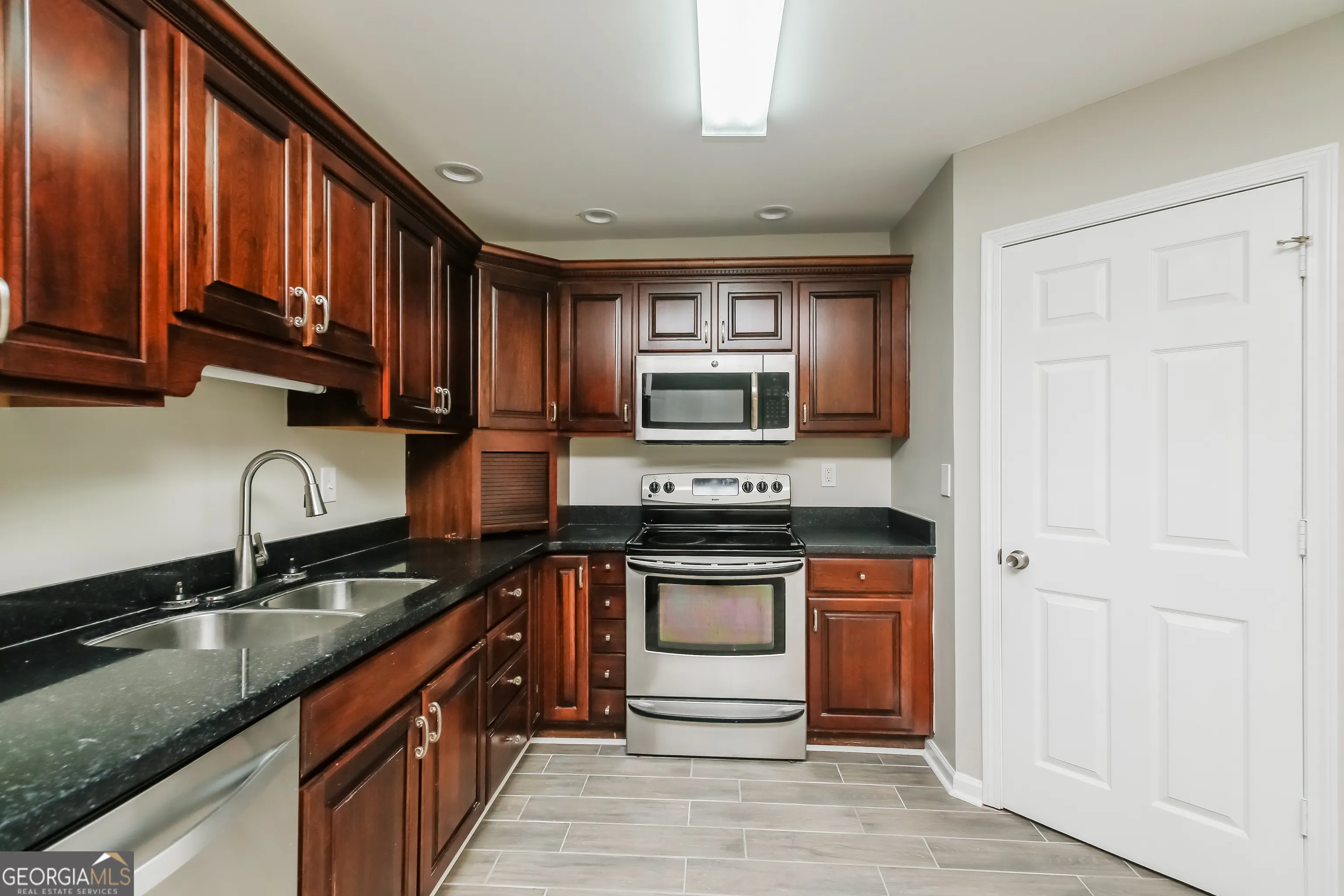 35 Streamview Trail