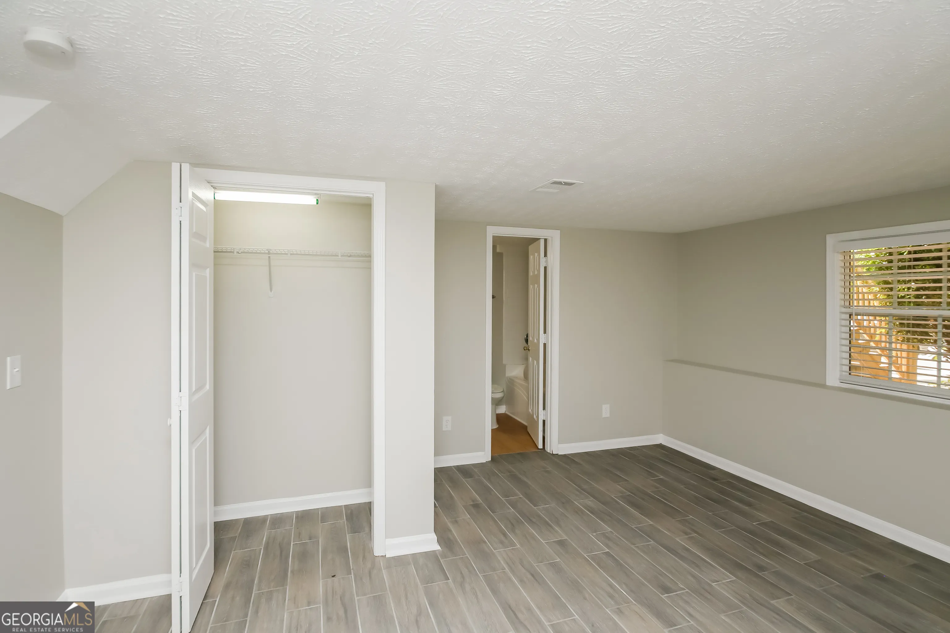 35 Streamview Trail