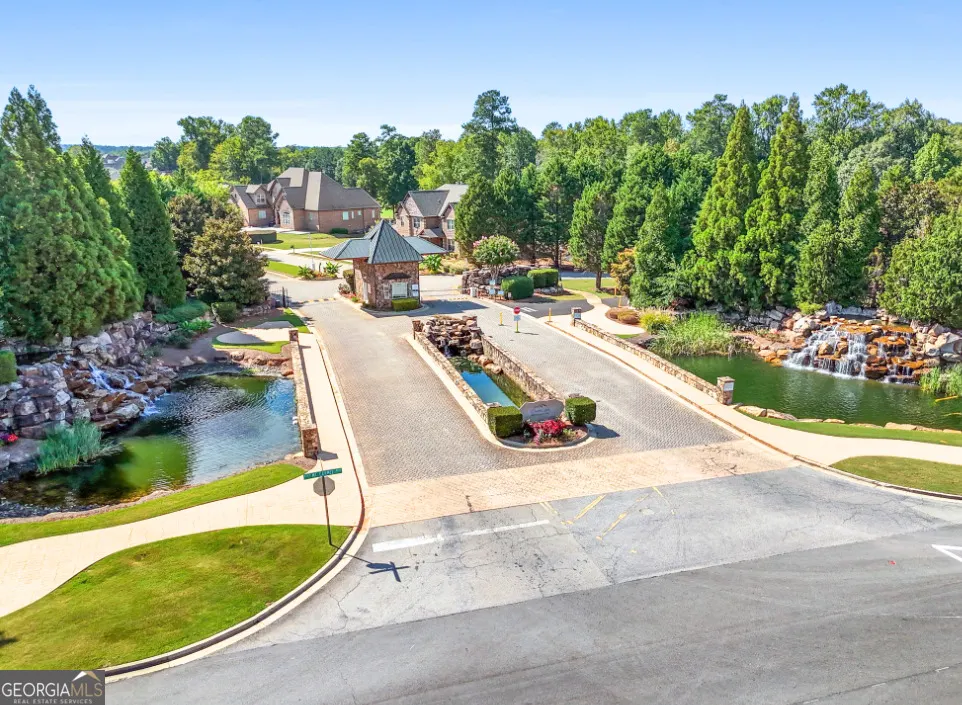 4580 Cloister Circle