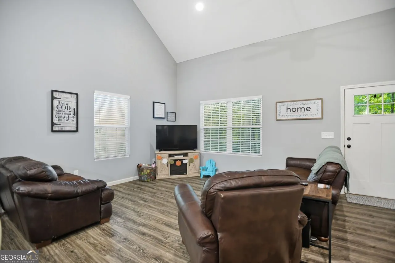 81 ANDERSON Drive