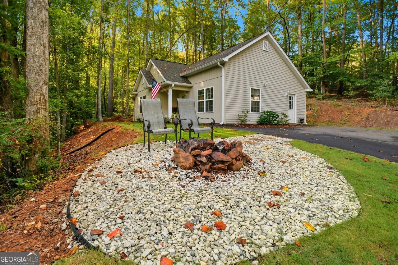 81 ANDERSON Drive