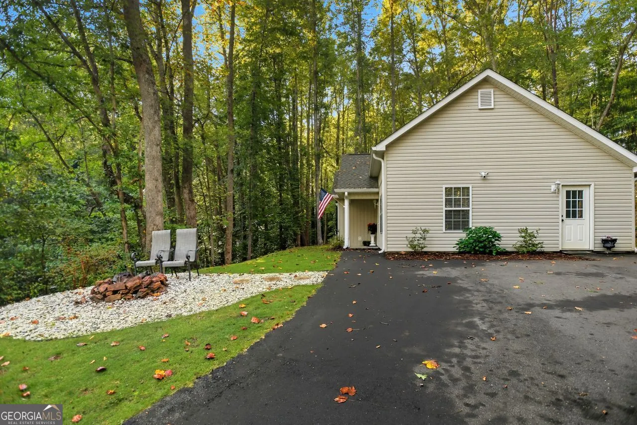 81 ANDERSON Drive