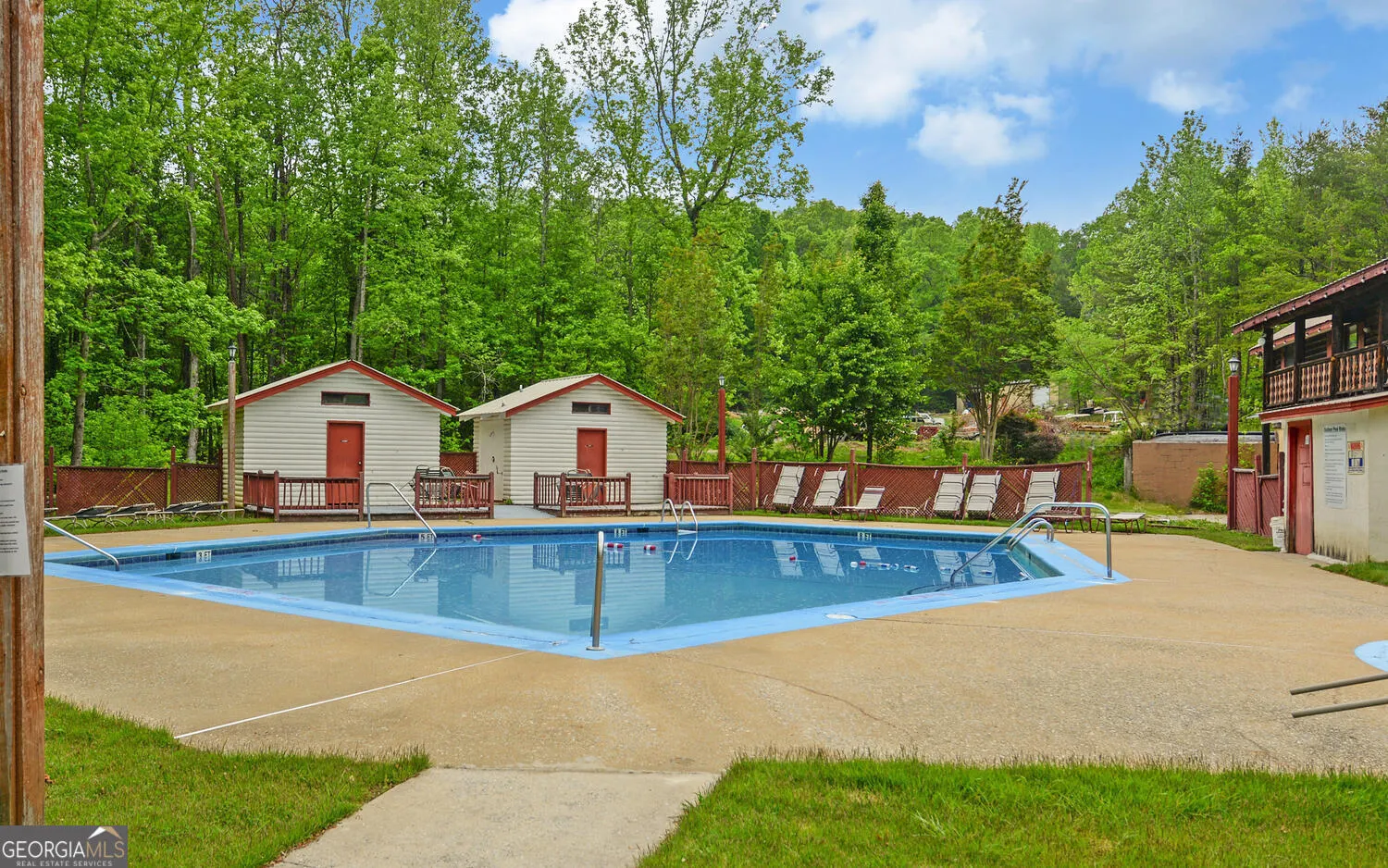 76 Periwinkle Lane