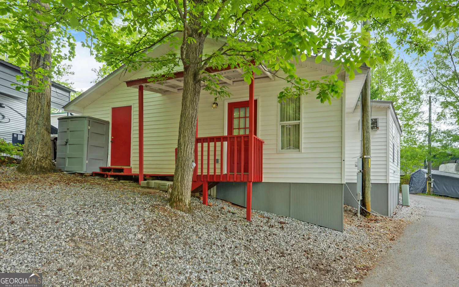 76 Periwinkle Lane