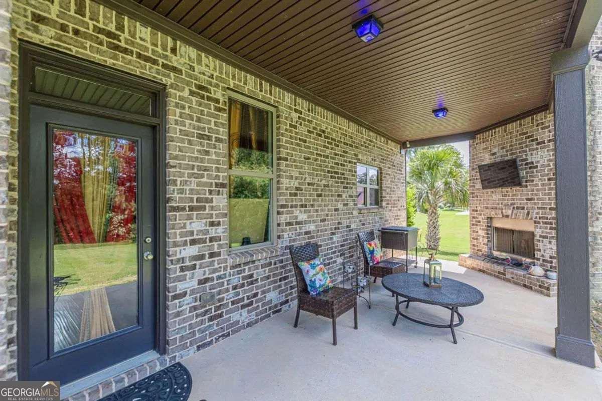1405 Rainey Way