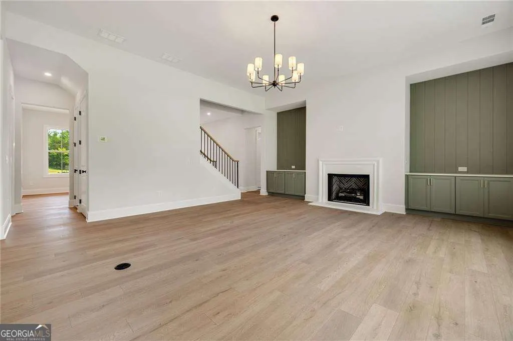 158 Palisade Drive