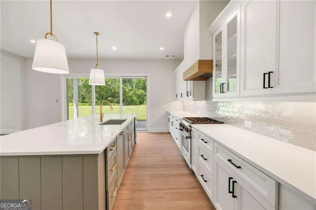 158 Palisade Drive