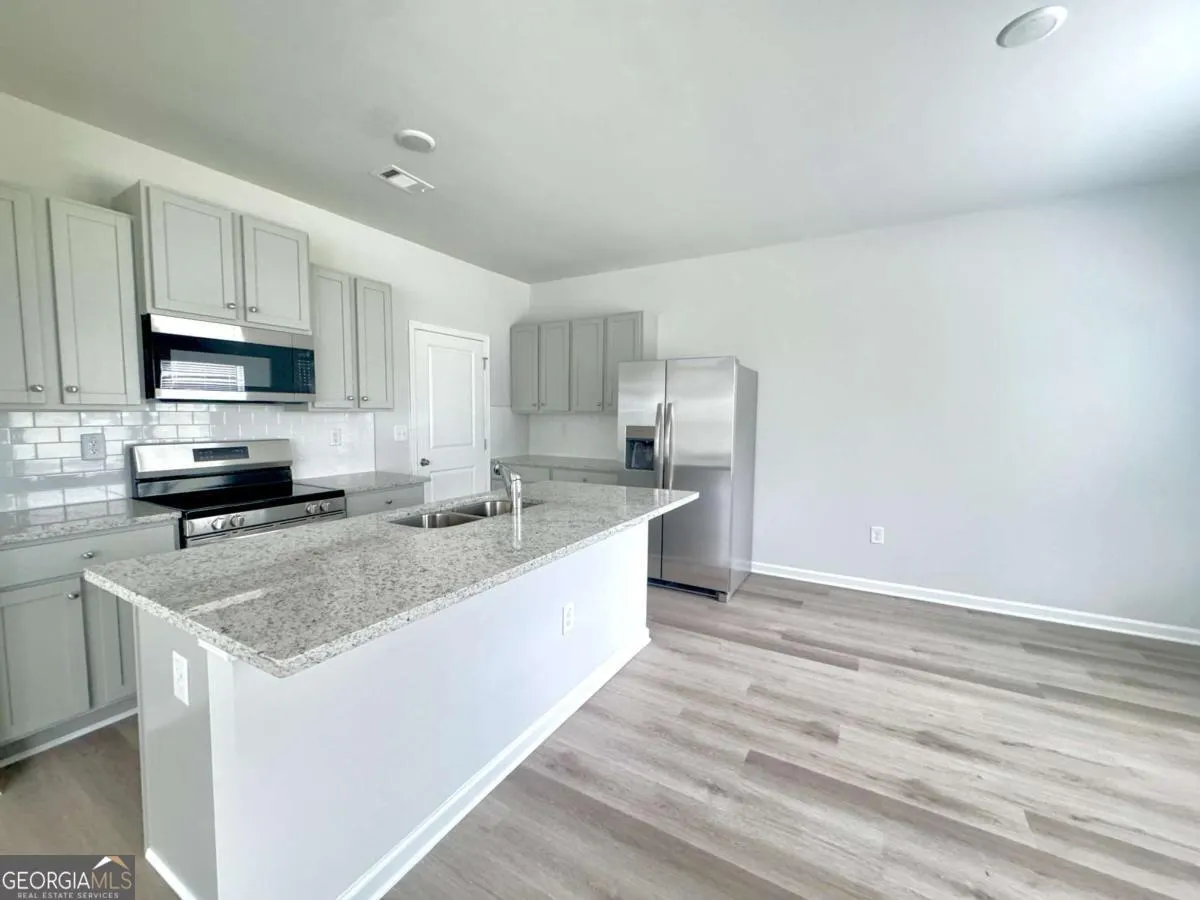 11085 Suria Drive