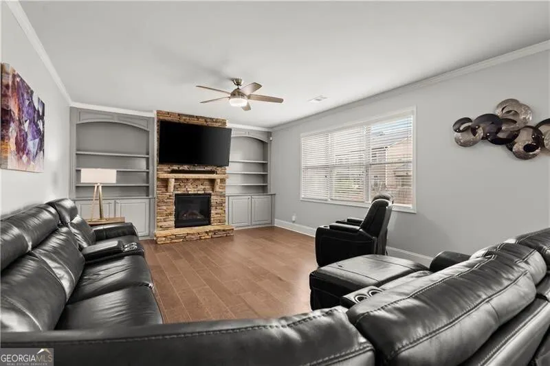4316 Woodland Bank Boulevard
