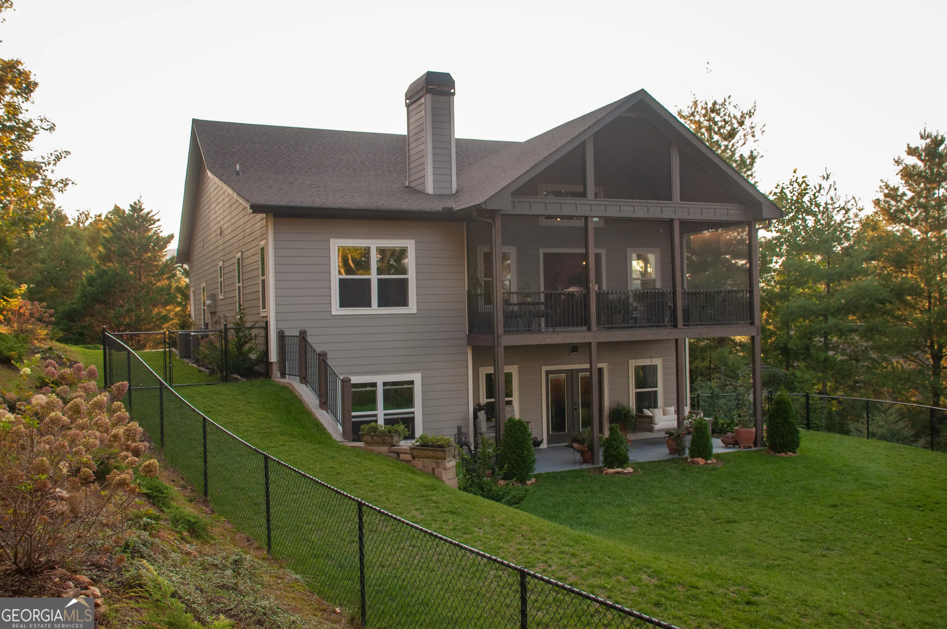 6133 Ruth Drive