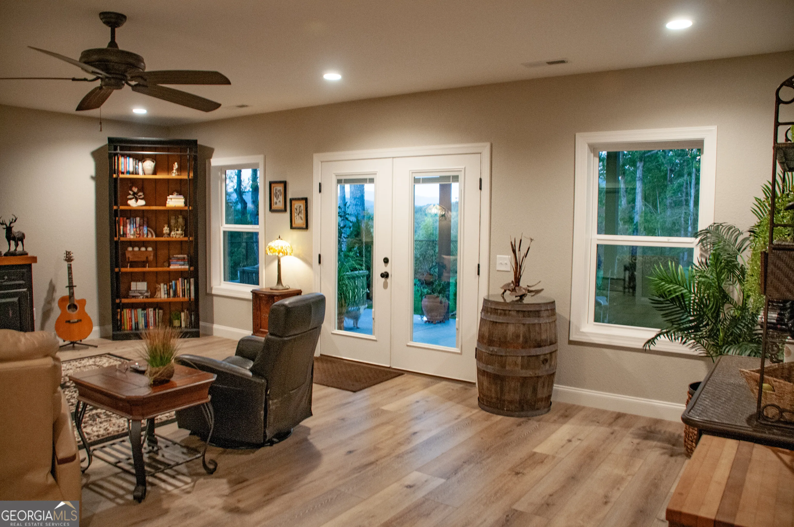 6133 Ruth Drive