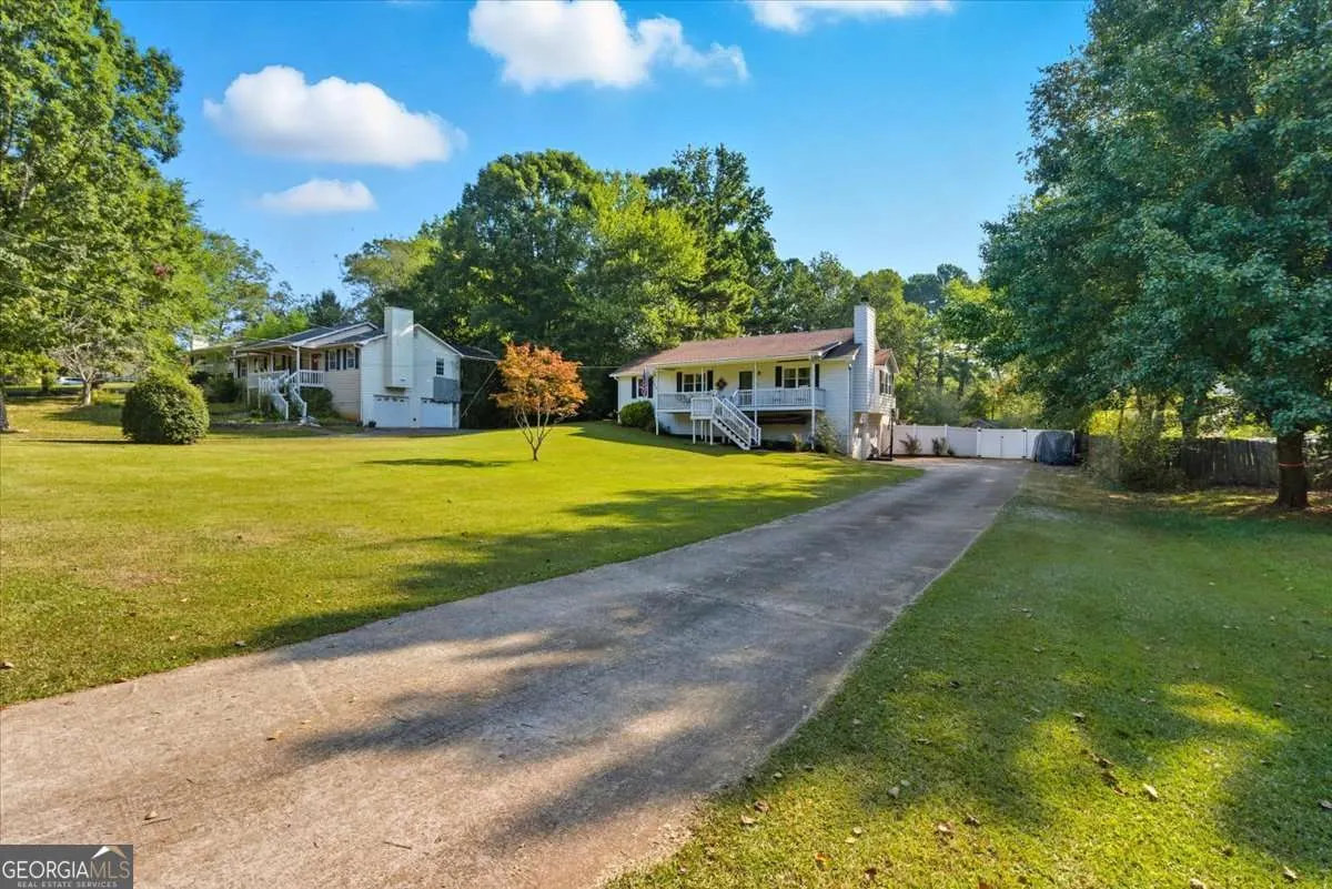 58 Lost Meadows Drive