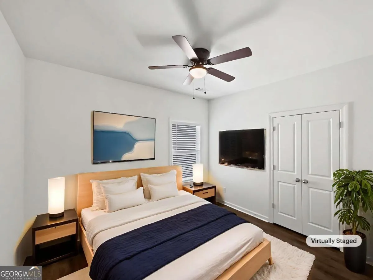 1476 Rolling View Way